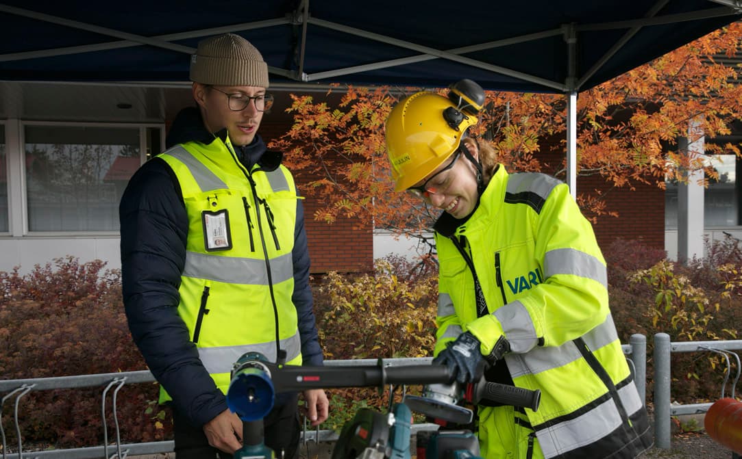 <p data-block-key="b1c1t">Ninni Harjulin ottaa työturvallisuusasiat vakavasti, koska palo alan töihin on kova.</p>